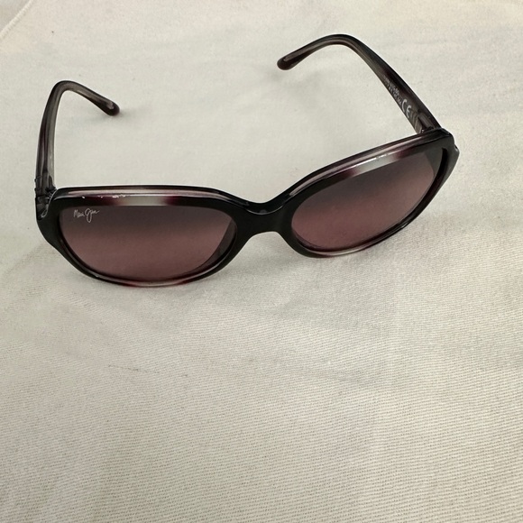 Maui Jim Women’s Sunglasses - Cloud Break STG-SG - Picture 4 of 7